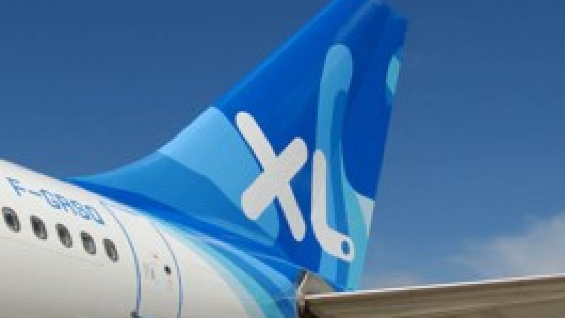 1358-cover-aj_xl-airways-265x199